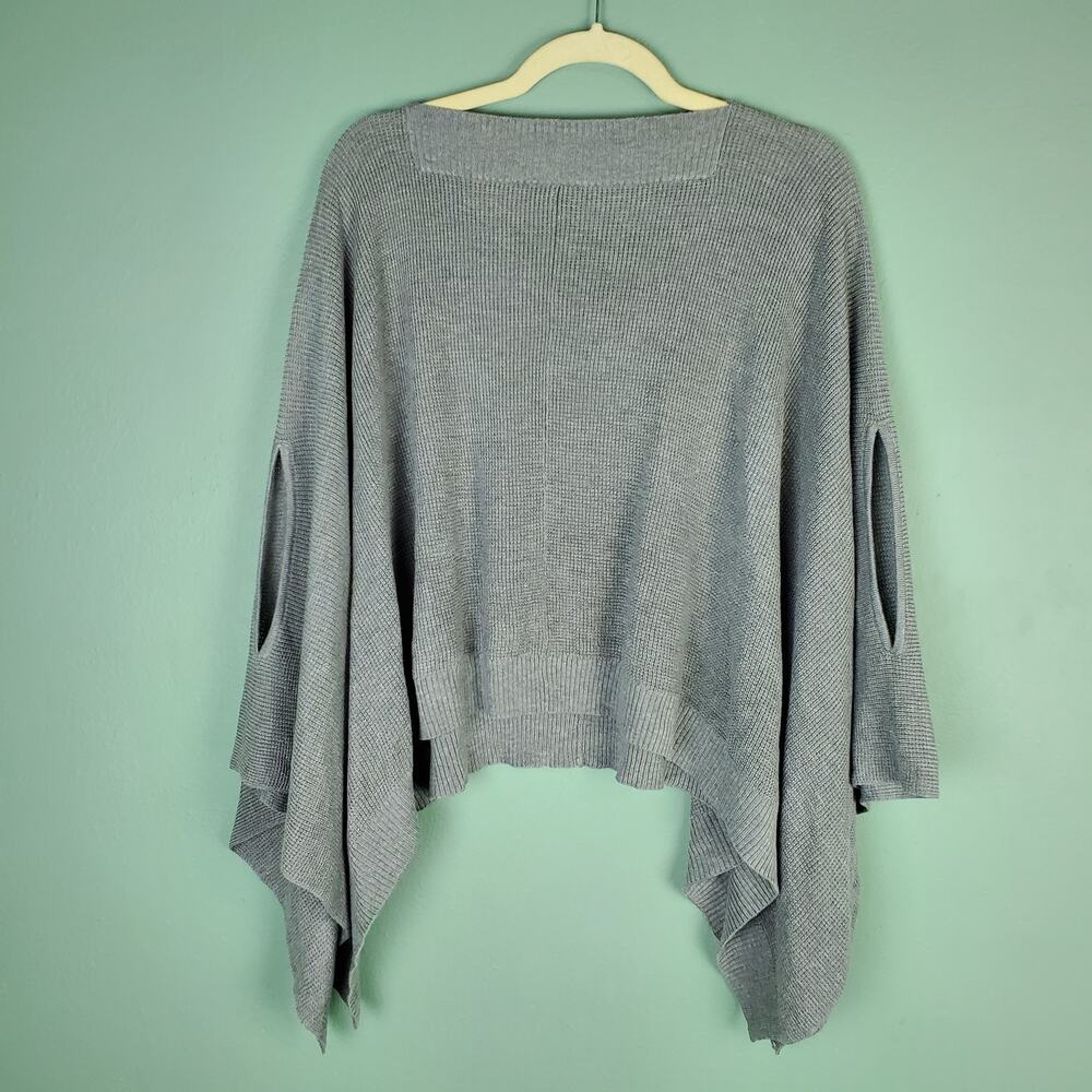 Lululemon Forward Flow Cape Heathered Core Grey Size One Size OS